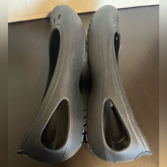 Crocs Kadee Black Slip On Ballet Flats Women’s 7 Comfort Minimalist Office Basic - Picture 6 of 9